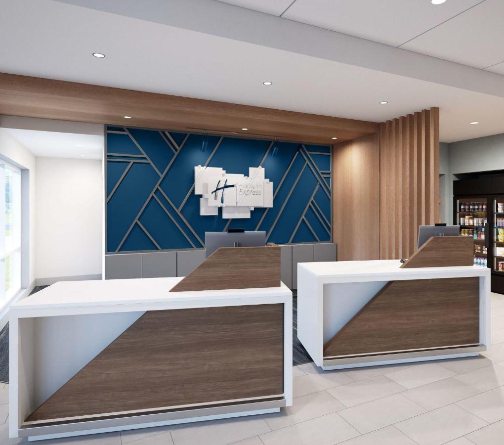 Express & - Austin - By Ihg Hotel 3*